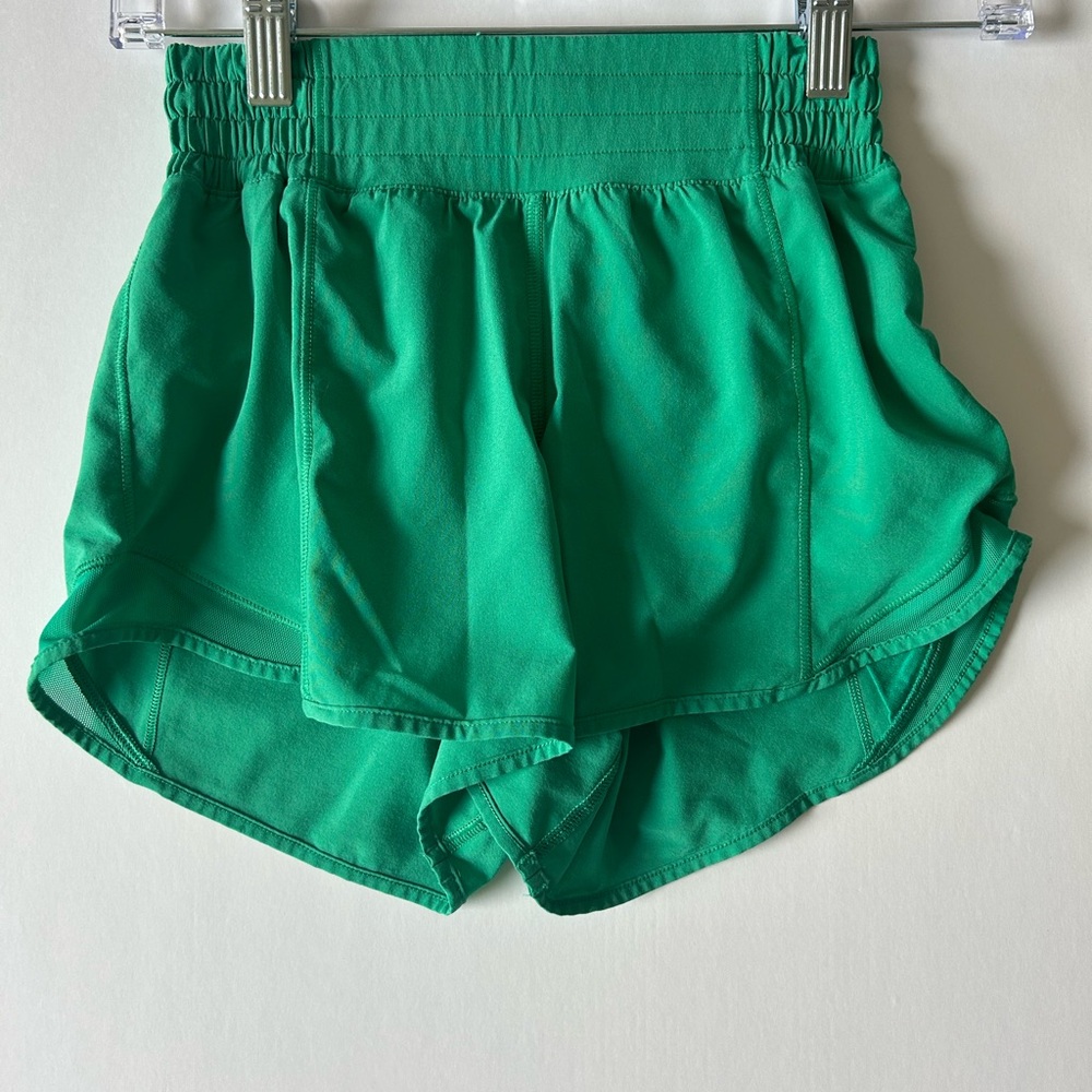 Lululemon Green 4’ Inseam Hotty Hots